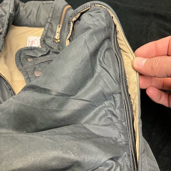 Amazing vintage jacket made in USA. Vest jacket combo and lots of zippers - Picture 5 of 12